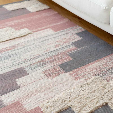 Malý růžový koberec s vysokým vlasem