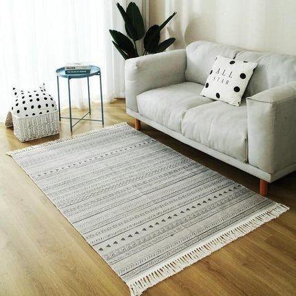 Světlý berberský koberec s třásněmi