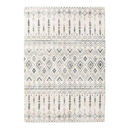 Tkaný berberský koberec s geometrickými vzory