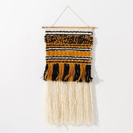 Závěsná tapiserie jako čelo postele