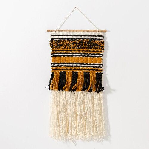 Závěsná tapiserie jako čelo postele