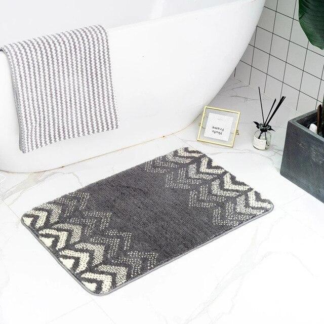 Šedá koupelnová předložka geometrický vzor