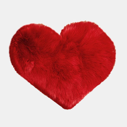 Huňatý koberec ve tvaru srdce